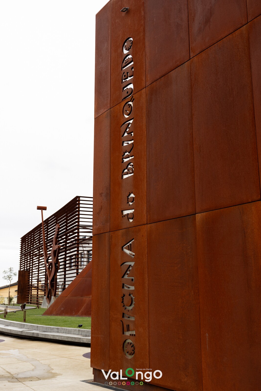 foto do exterior do edifício